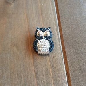 Crystal blue and clear Crystal owl pendant silver